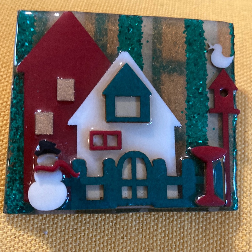 Lucinda House Pin